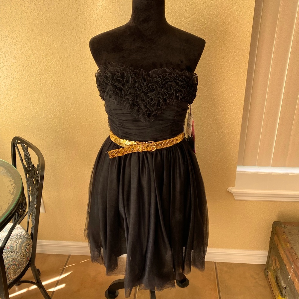 Betsy Johnson Strapless Dress NWT